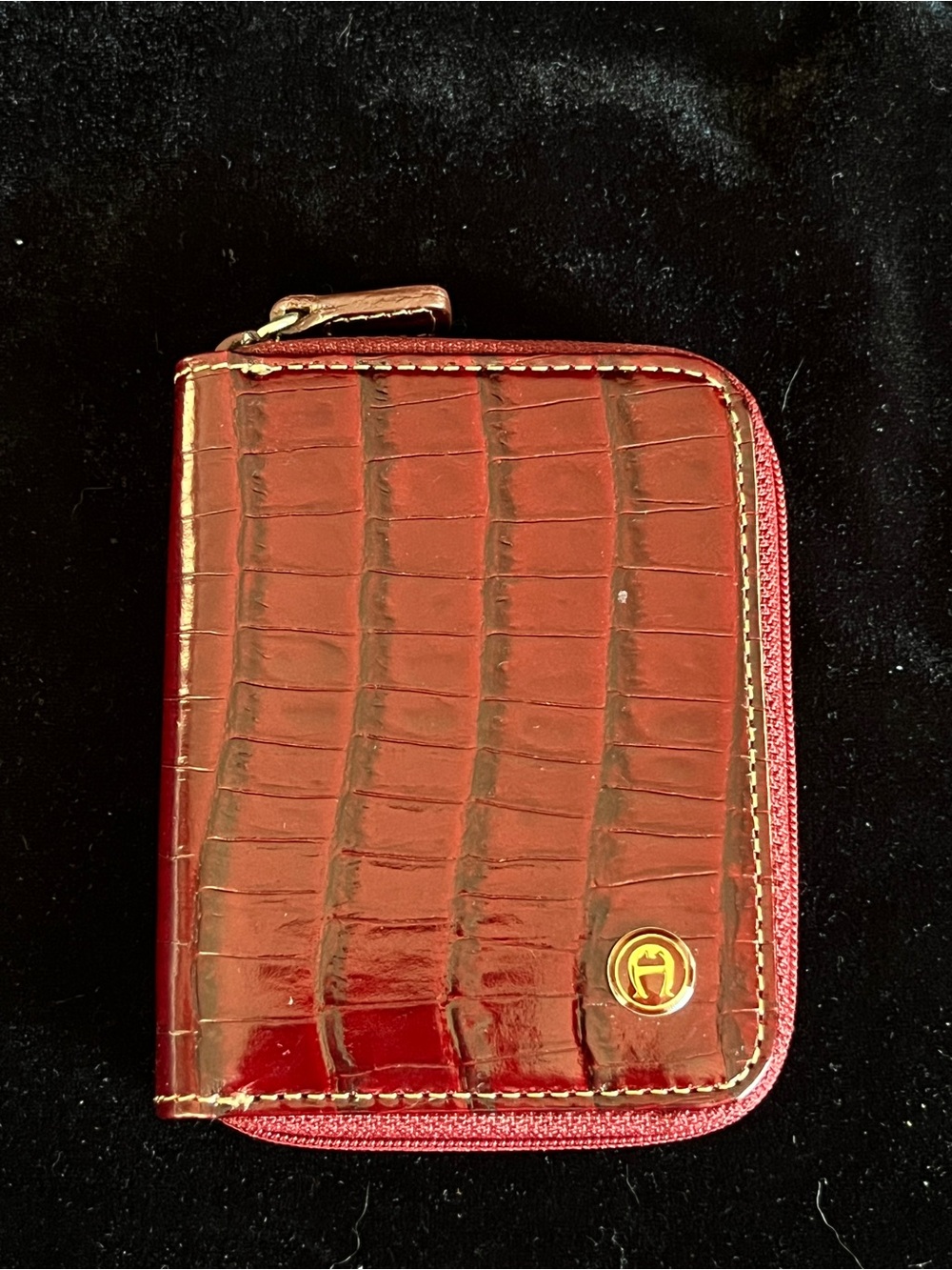Vintage Etienne Aigner Dark Red Shiny Croc Embossed Zip Around Wallet NEW